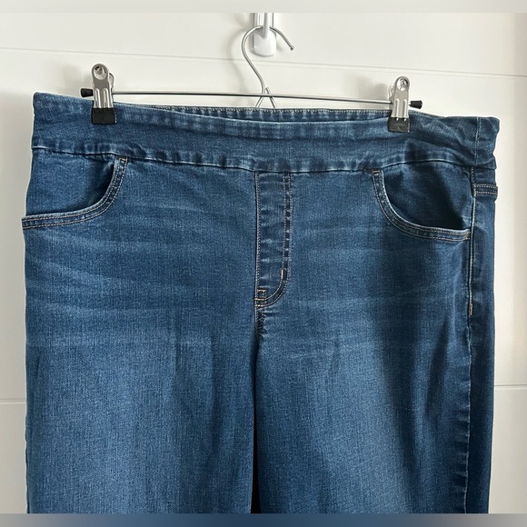 Reitmans Women's R Jeans- The Original Comfort - Size 33 - Picture 3 of 8